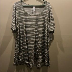 NWT XL Perfect T